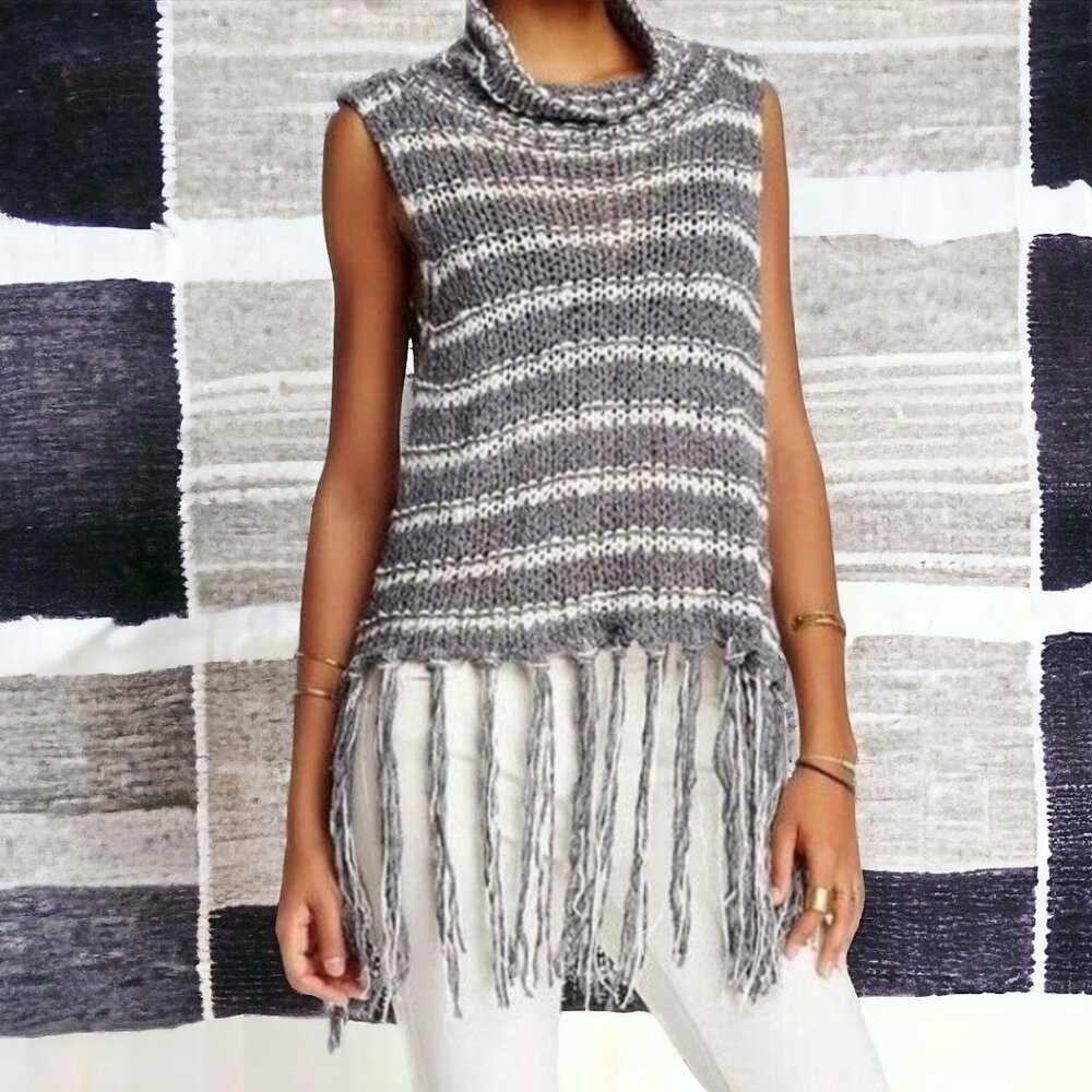NWOT FREE PEOPLE ( S ) Folksong Fringe Knit Crochet Vest Sweater/Tunic
